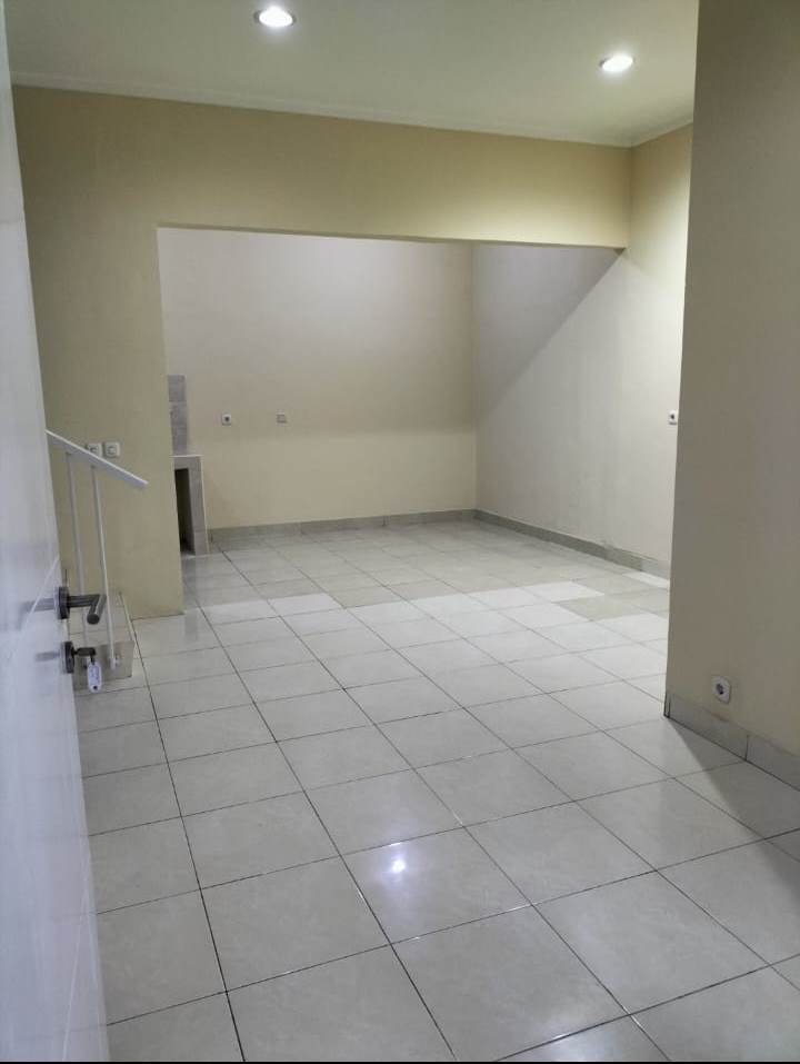 Dijual Rumah Siap Huni di Serpong Lagoon Cluster Pelican (Oki)